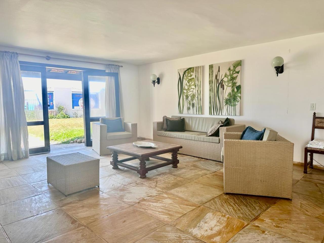 Casarao Pe Na Areia Pero Villa Cabo Frio Bagian luar foto